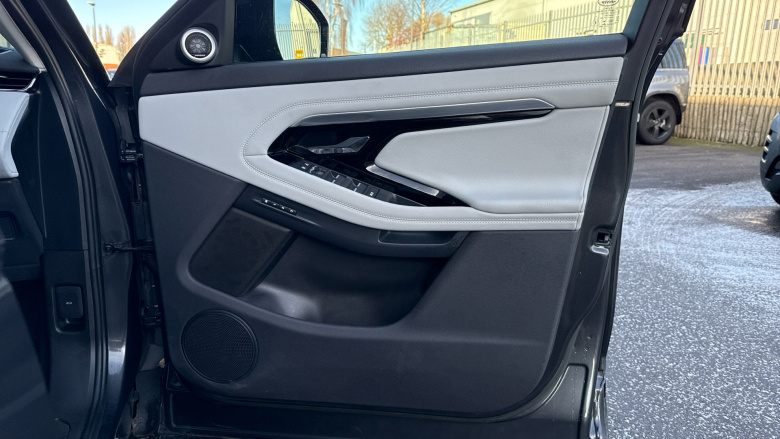 Land Rover Range Rover Evoque 1.5 P300e R-Dynamic SE 5dr Auto Hatchback